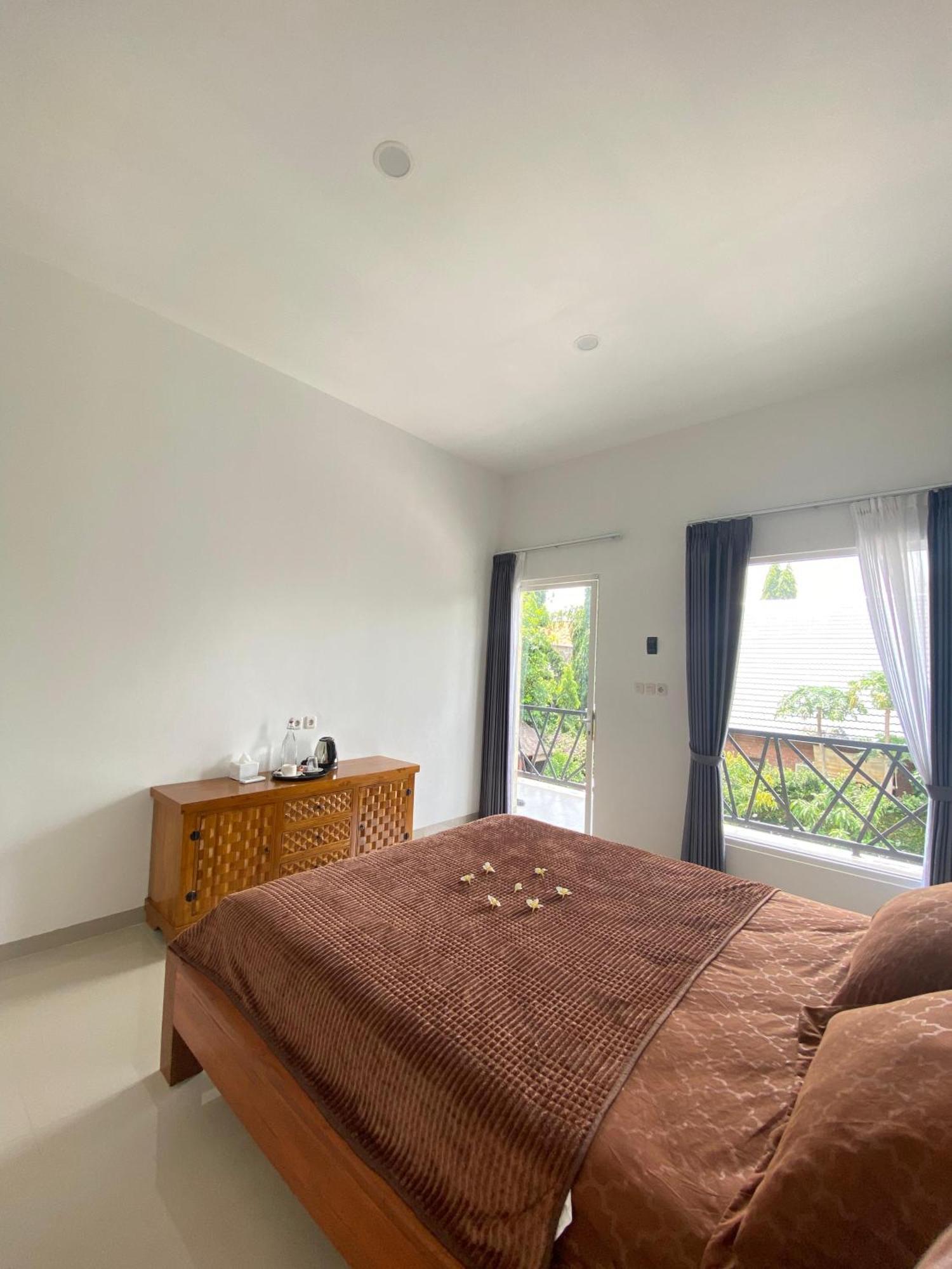 Zavana Rooms & Restaurant Tanjungkarang 外观 照片